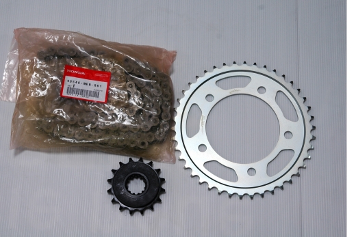 ANTRIEBSKETTENSATZ PC43 (525-16&42T)