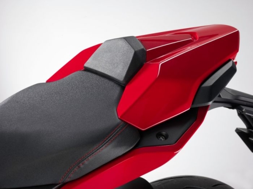 KIT,SEAT COWL *R380*