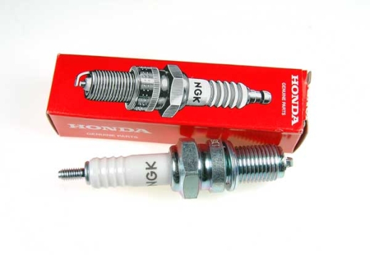ZUENDKERZE (D8EA)(NGK)