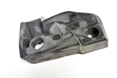 RUBBER, SPACER LEFT