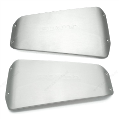 ALUMINIUM-VERKLEIDUNGSSET FÜR SEITENKOFFER