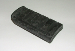 FUSSRASTENGUMMI